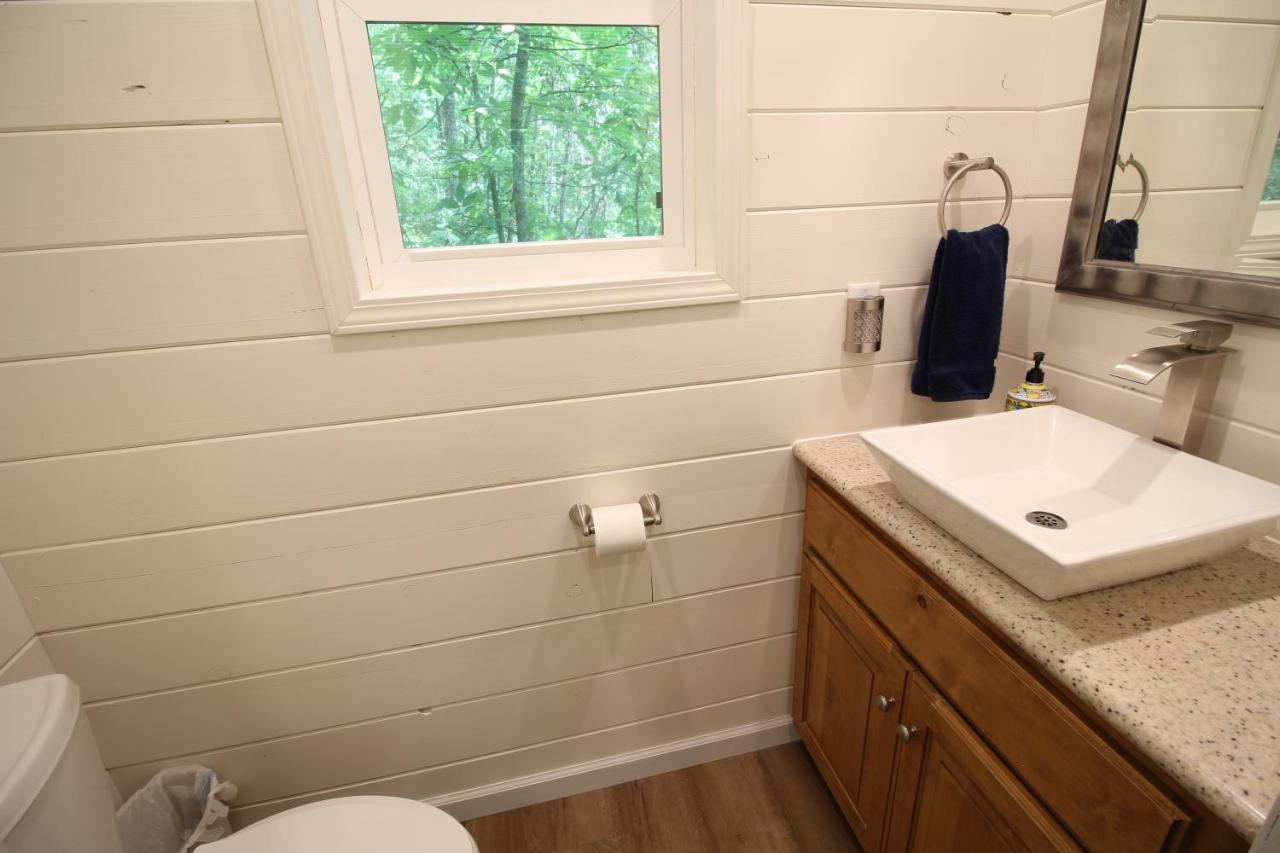 Secluded Treehouse In The Woods - Tree Hugger Hideaway Villa Branson Exteriör bild