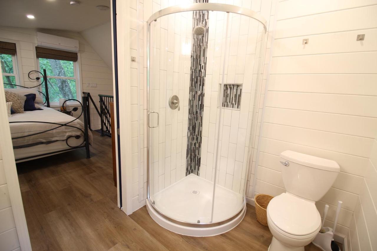 Secluded Treehouse In The Woods - Tree Hugger Hideaway Villa Branson Exteriör bild