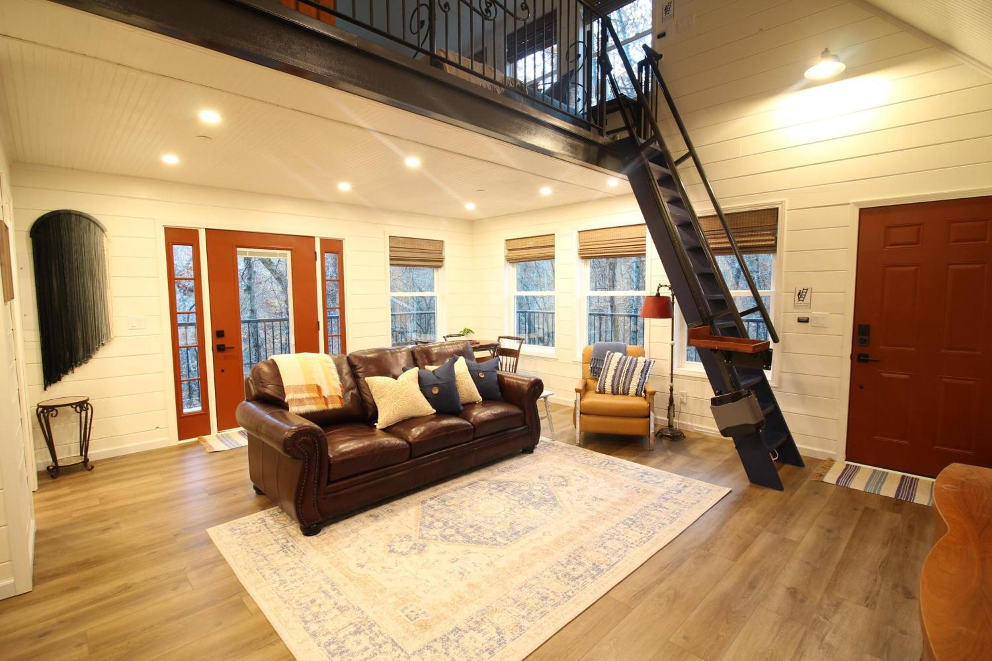 Secluded Treehouse In The Woods - Tree Hugger Hideaway Villa Branson Exteriör bild