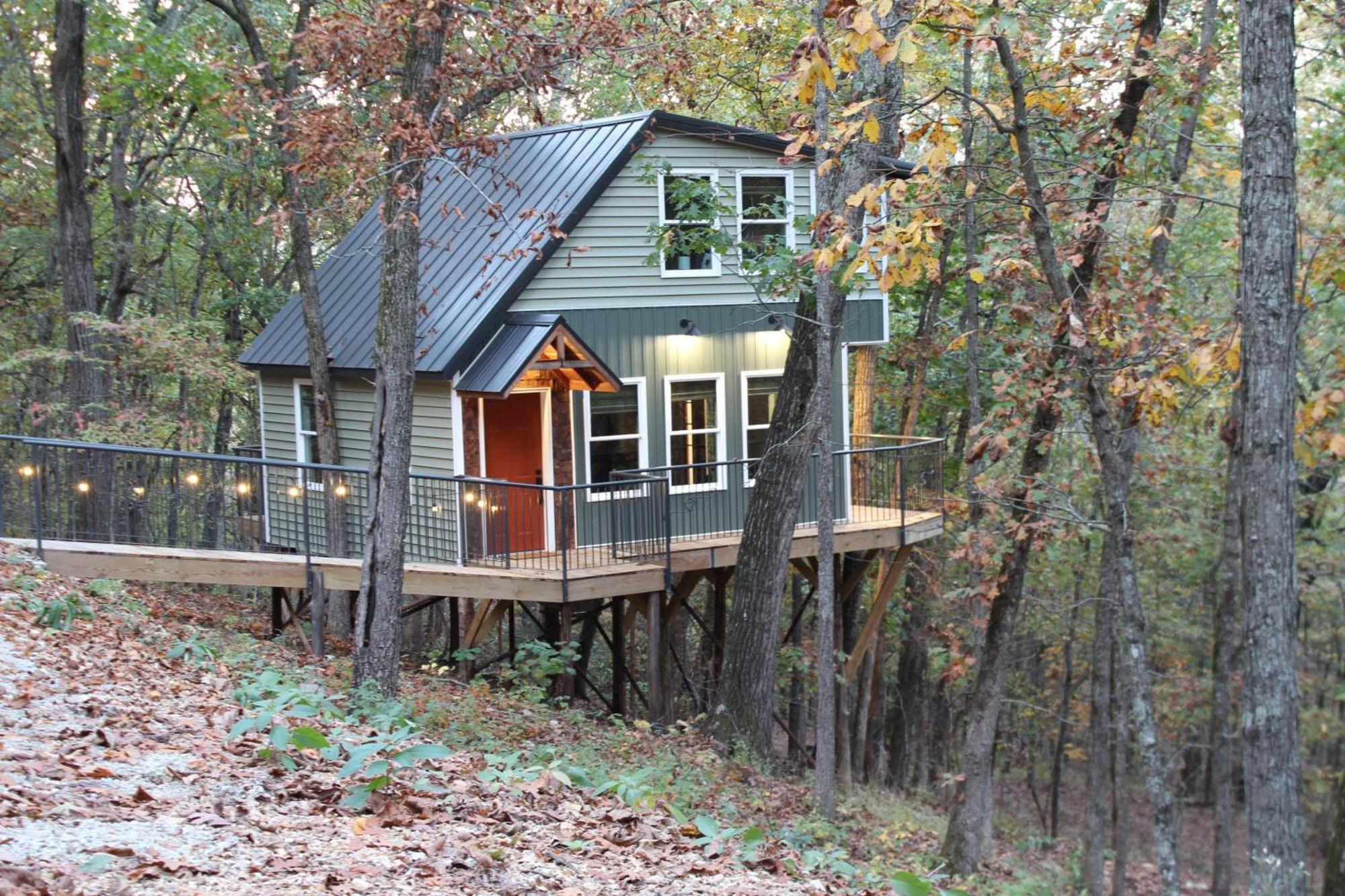 Secluded Treehouse In The Woods - Tree Hugger Hideaway Villa Branson Exteriör bild